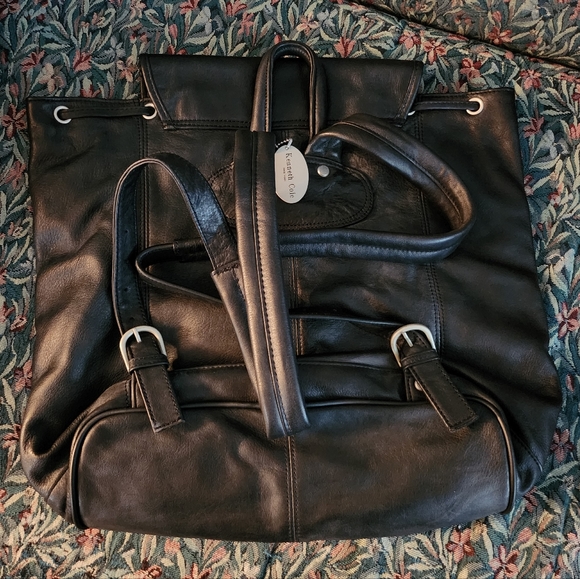 Kenneth Cole Leather flap backpack - Picture 4 of 5